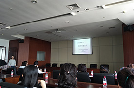 公司工會組織女職工參加女性生理健康知識講座 公司工會組織女職工參加女性生理健康知識講座